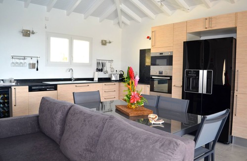Saint-Francois Villa | Villa 'Vanillier' beautiful sea-view pool all with charm and privacy