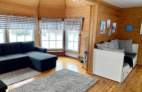Hankasalmi Ski Chalet | Villa Venekoski
