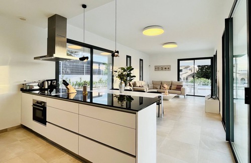 Cansalades Villa | Villa Vermeer, superb villa for 8, private pool, only 10 minutes from beach !