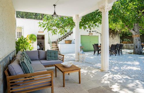 Sotillo de las Palomas Villa | Villa Viñedo - Agradable Villa Rústica con Jardín