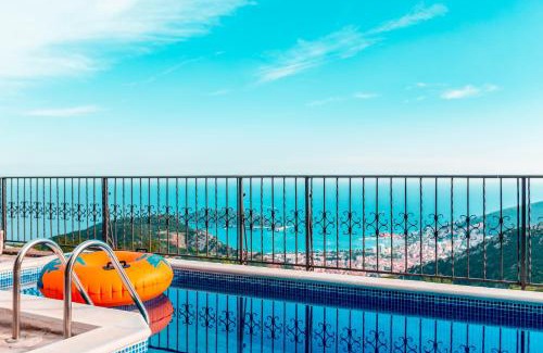 Lapcici House | Villa Vistamar Lapcici