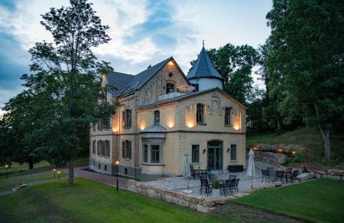 Stedtfeld Apartment | Villa von Boyneburgk