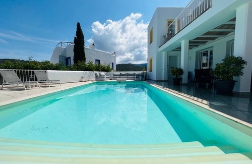 Cala Vadella Villa | Villa with private pool and sea view from 1st floor, 5 mins walk to beach