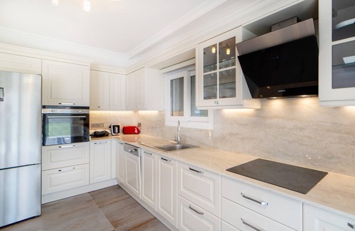 Yalikavak Villa | Villa w Pool Garden Patio 1 min to Beach in Bodrum