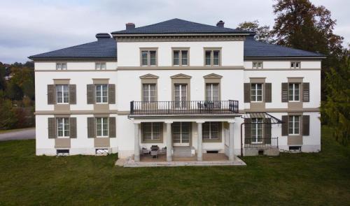 Aarburg Hotel | Villa Weber - self check-in