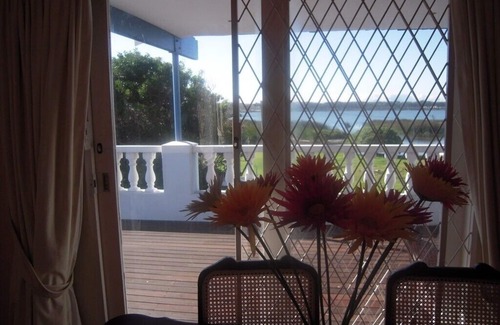 Grassy Park Villa | Villa with beautiful lake view with private pool near nature reserve