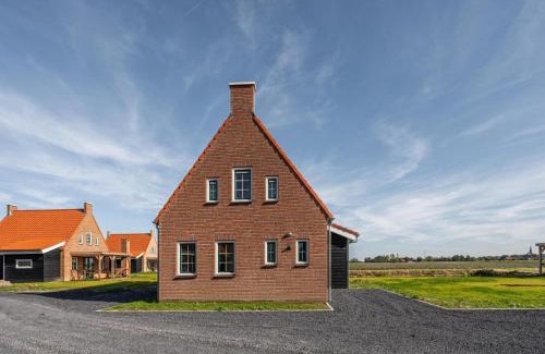 Ossenisse House | Villa with hot tub and sauna, on a holiday park