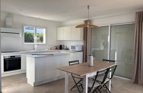 Ghisonaccia Villa | Villa with pool - 3 bedrooms- 2 bathrooms- Ghisonaccia (5min from the beach)