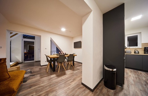 Radvanice Villa | Villa with pool, sauna and whirlpool not far from the ski slopes