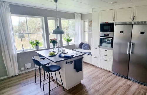 Sandared Villa | Villa with sauna and close nature for the nwhole family