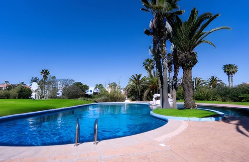 Cherrat House | Villa with Swimming Pool in Golf Resort