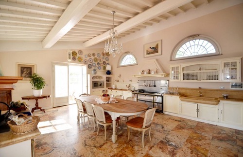 Signa Villa | Villa Yvonne by MMega