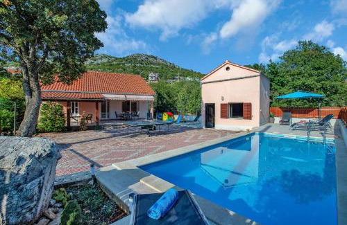 Rastovac House | Villa Zvonimir