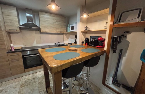 Larroque-Toirac House | VILLAGE COTTAGE