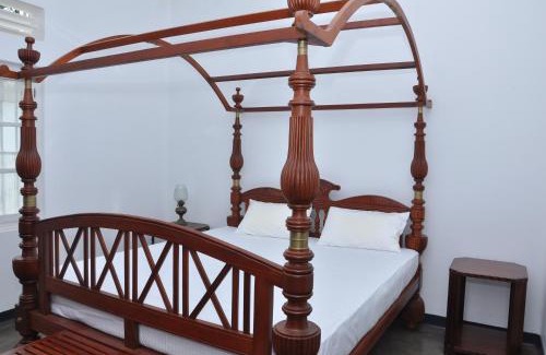 Gonagala House | Village Headman's Five Bedrooms Entire Bungalow