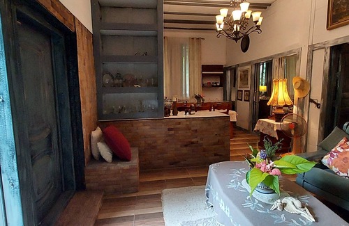 Kumphawapi House | Village Homestay