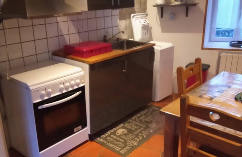 Picherande House | Village house 3 rooms 2 double beds and 2 bunk beds