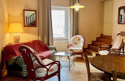 Brusque House | Village house and meadow in South Aveyron near river and lake