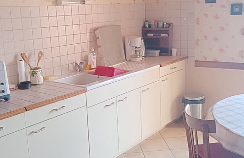 Perrier House | Village house at the crossroads 5mn ISSOIRE