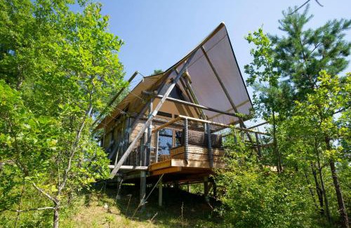 Antonne-et-Trigonant Resort | Village Huttopia Lanmary