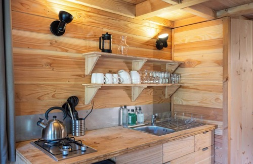 Tupin-et-Semons Cabin | Village Huttopia Pays de Condrieu