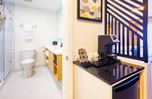 Vandenberg Village Hotel | Village Inn