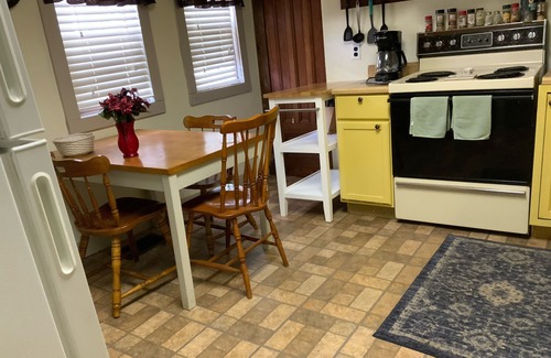 Proctorsville Apartment | Village Ski Apartment