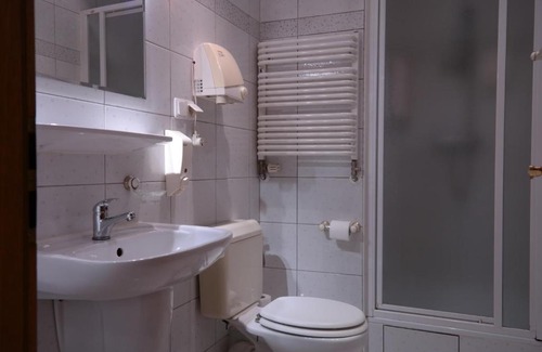 Tarnowskie Gory Hotel | VillaMirage