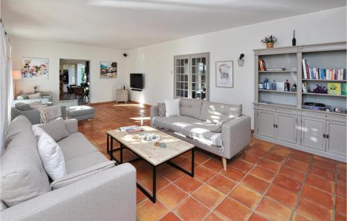 Montauroux House | Villamombetti