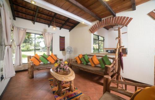 Panajachel Villa | VILLAS JUCANYA Super Higienizadas
