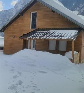 Pejë Ski Chalet | Villas Meti Rugove
