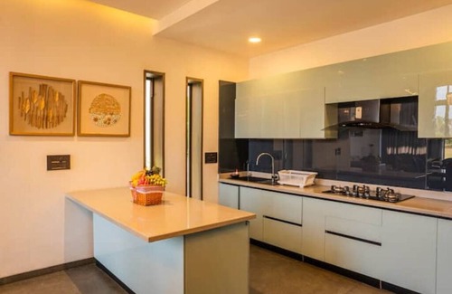 Grand Morrod Villa | Vilmaris Sundowner Party Villa 5BR Pvt Pool