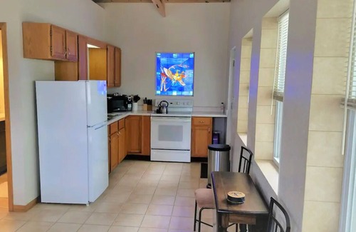 Holmesville Cottage | Vineyard Cottage