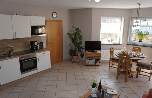 Kinheim Apartment | Vineyard View Romantic Stay