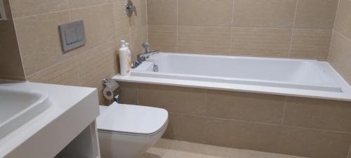Ngoc Khanh Apartment | Vinhomes Metropolis 1Br Mai-homestay