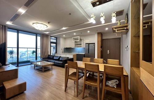 Ngoc Khanh Apartment | Vinhomes Metropolis Ha Noi-Gem Apartment