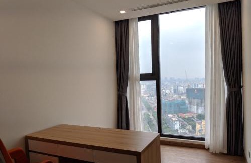 Ngoc Khanh Apartment | Vinhomes Metropolis Luxury Apartment 4 Br