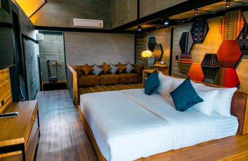 Khanong Phra Villa | Vino Neste Private Pool Villas