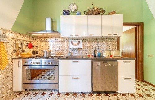 San Donato in Poggio Villa | Vintage 70s Home - your place in Tuscany. Holiday Home, Events & Retreats.