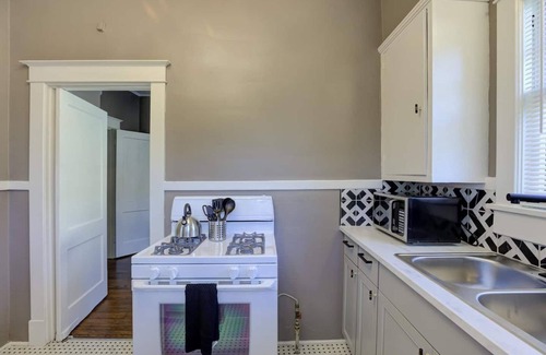 Midtown Apartment | Vintage Boho Apartment in Great Midtown Location!