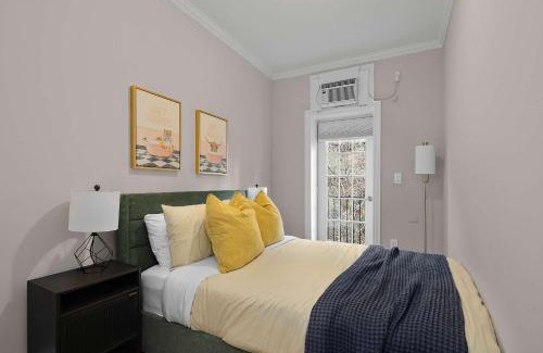 Kips Bay Apartment | Vintage Manhattan Apartment in Trendy Murray Hill