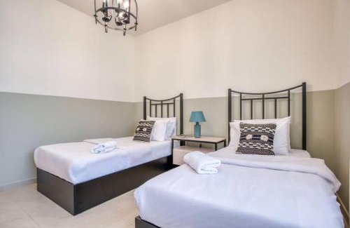 Zouk Mosbeh Apartment | Vinyl 3-Bedroom Apartment in Zouk Mikael