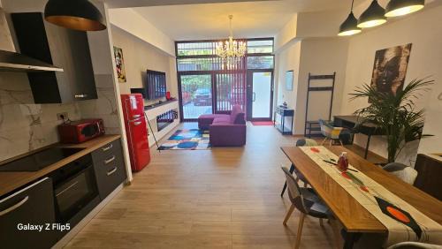 Settimo Milanese Apartment | VIP Lounge