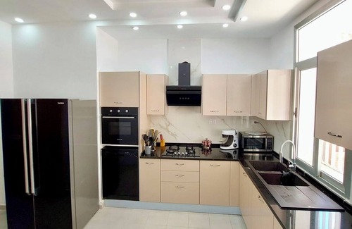 La Fayette Apartment | VIP poolside accommodation