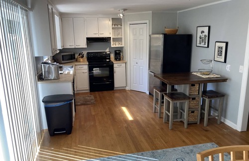 Zion Crossroads House | Visit Monticello, Wineries, UVA: Room for a Crowd