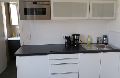 Penzing Apartment | Visit Vienna - Bright Roof Terrace Apartment