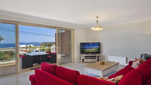 Forresters Beach House | Vista Di Mare Short Walk To Beach Accom Holidays