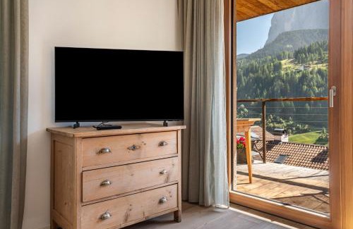 Santa Cristina Val Gardena Apartment | Vista Dolomites Apartment Harmony