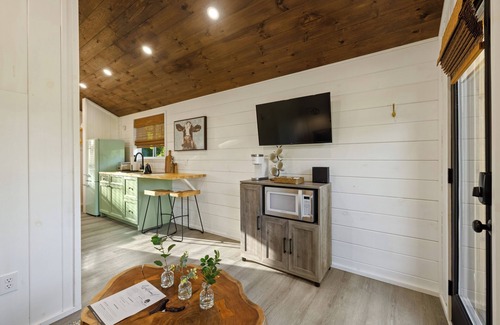 Lake City Hotel | Vista Verde Farm Retreat