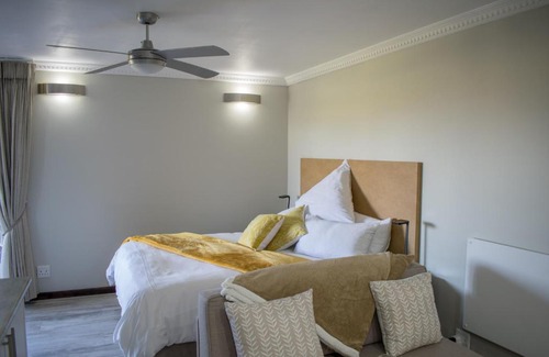 Herolds Bay House | Vista Views